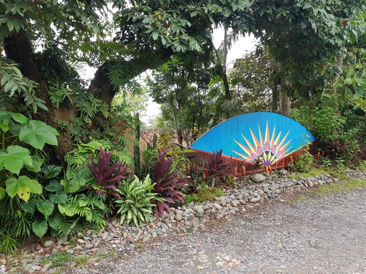 Casa Hotel Mare Nostrvm Manuel Antonio Exterior foto